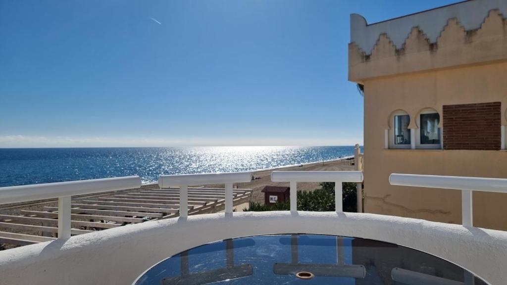 Sea Front In Apartment